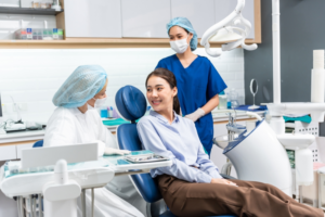 7 signs its time to visit a dental clinic